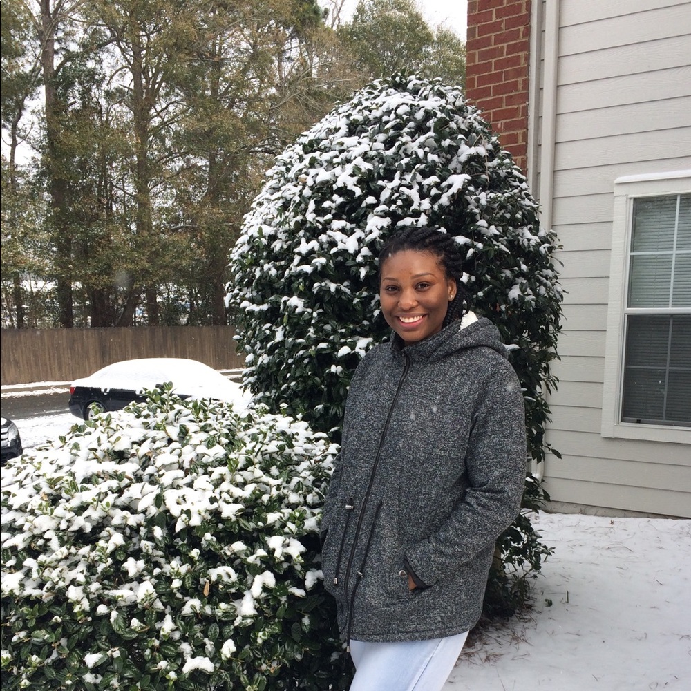 Meet your Posher, Kiana